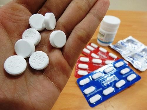 Thuốc hạ sốt chứa paracetamol là an toàn và dễ kiểm soát với phụ nữ mang thai 