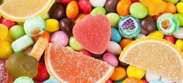hạn chế thực phẩm ngọt gây sâu răng