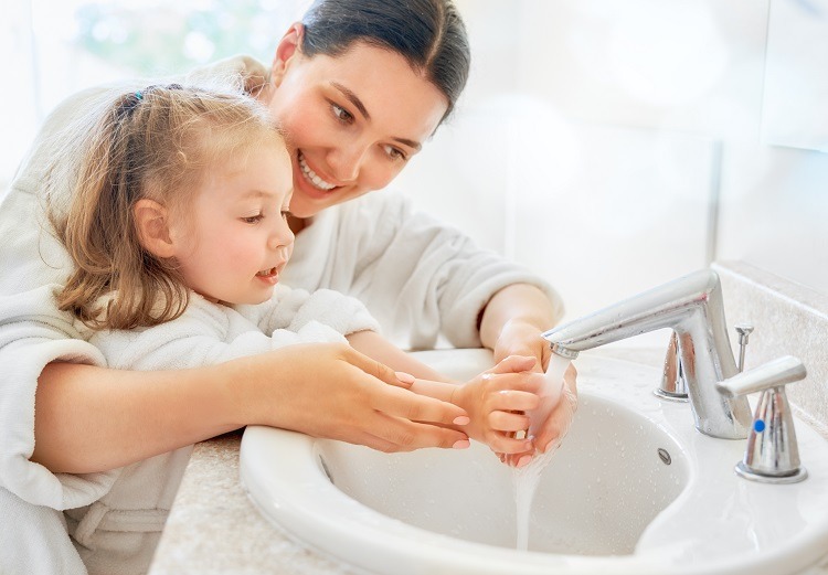 Rửa tay thường xuyên giúp bảo vệ bạn khỏi cảm lạnh
