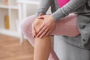 Đau nhức xương khớp chân ảnh hưởng lớn đến sinh hoạt