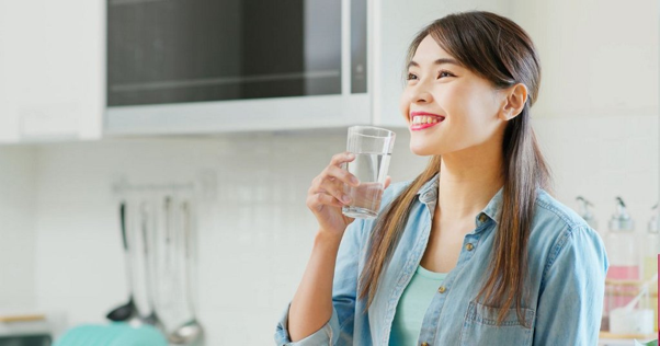 Uống nhiều nước cũng giúp điều trị hiệu quả