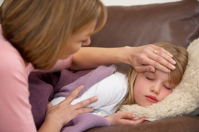 Cách thức chăm sóc trẻ khi sốt